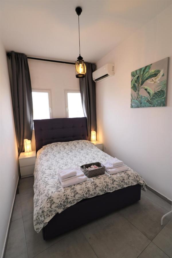 Serenity Heights Apartment: A Panoramic Haven Near Old Town - Free Minibar Бухарест Екстер'єр фото