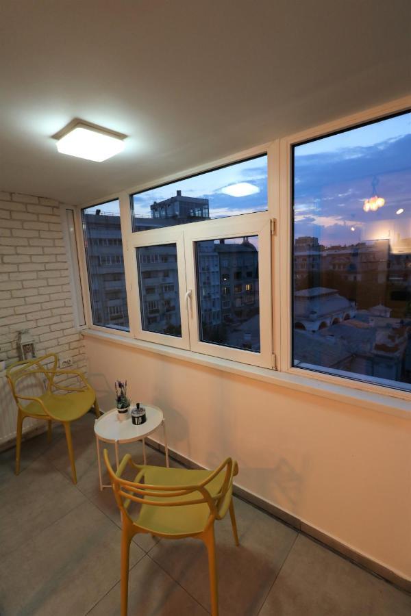 Serenity Heights Apartment: A Panoramic Haven Near Old Town - Free Minibar Бухарест Екстер'єр фото