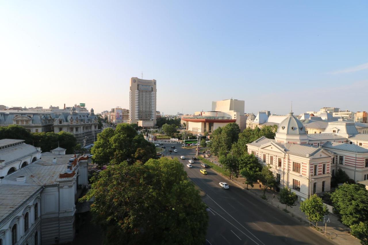Serenity Heights Apartment: A Panoramic Haven Near Old Town - Free Minibar Бухарест Екстер'єр фото