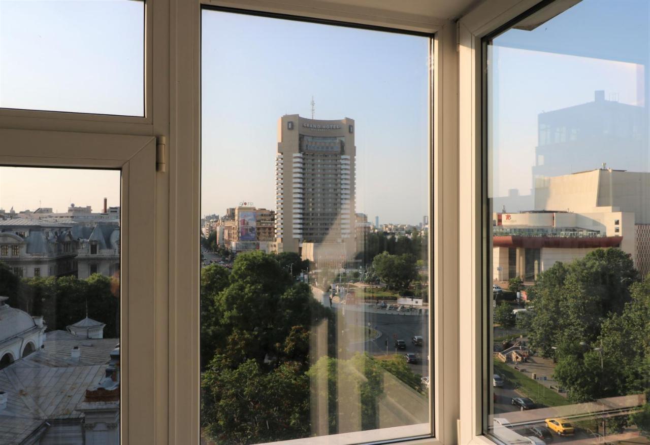 Serenity Heights Apartment: A Panoramic Haven Near Old Town - Free Minibar Бухарест Екстер'єр фото